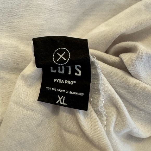 Cuts Clothing long sleeve shirt - Great Used Condition - Picture 5 of 5